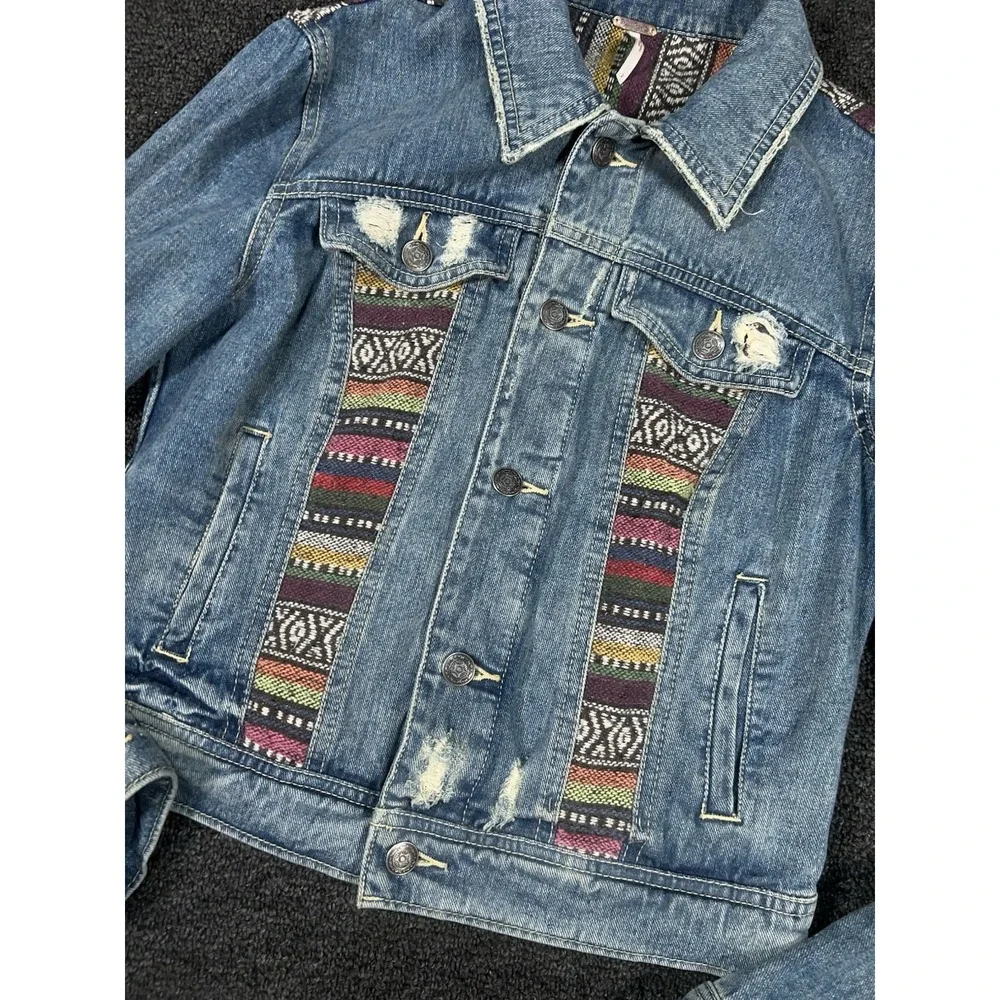 Free People Denim Trucker Jacket Women's 2 Boho Patchwork Aztec Distressed - Picture 3 of 9